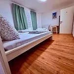 Δωμάτια σε οικογενειακή κατοικία 92