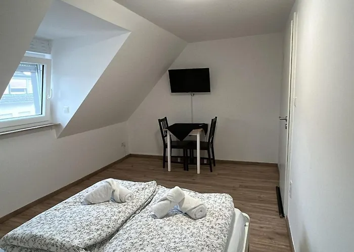 92 Alloggio in famiglia *